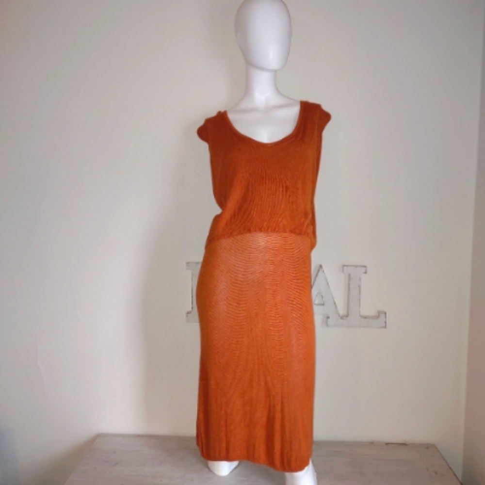 Burnt sienna body con dress